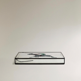 CAJA JOYERO DE CRISTAL CON PERFILES DE METAL, 